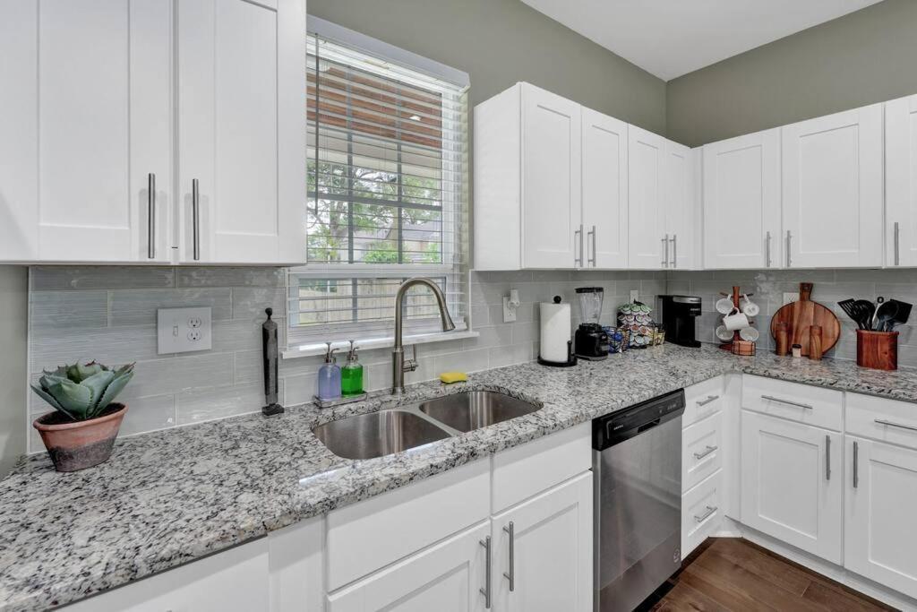 The Clark At Midtown Memphis Villa Bagian luar foto